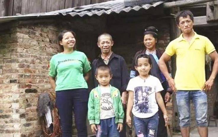 她是16岁的侗族村花，33年前因太漂亮被印在人民币上，她现状如何