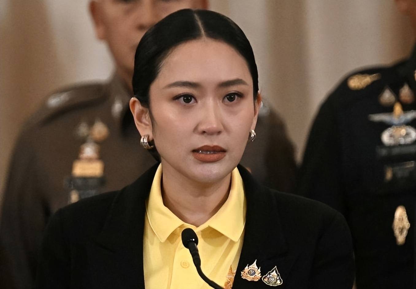 柬军设施遭泰军空袭，两国数年和平，被洪森的政治操弄毁于一旦？