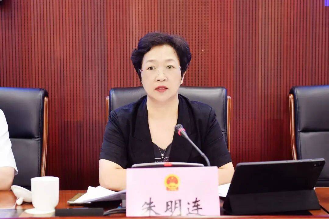 市十七届人大常委会第三十次会议召开