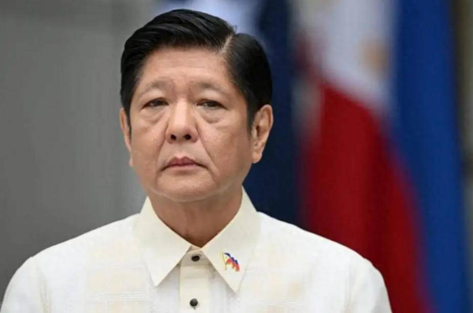 黄岩岛捷报传来，中方不再手下留情，十余艘菲律宾公务船，全被中国海警驱离