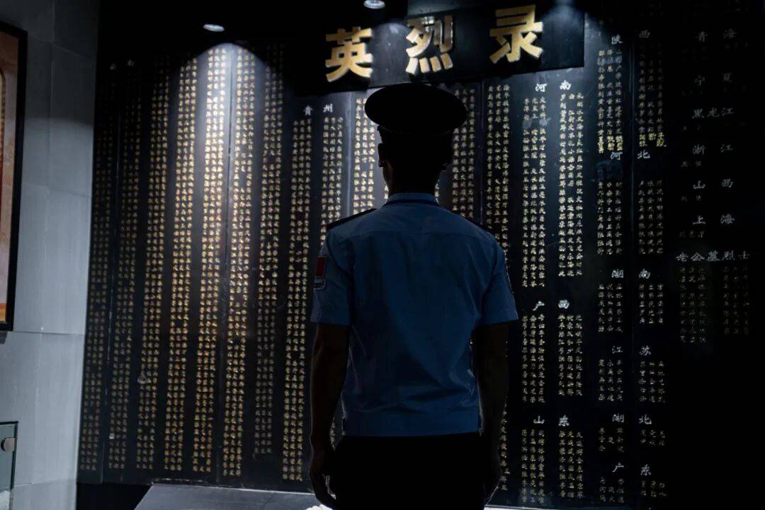 这个培训班，一半以上的学员不能露面