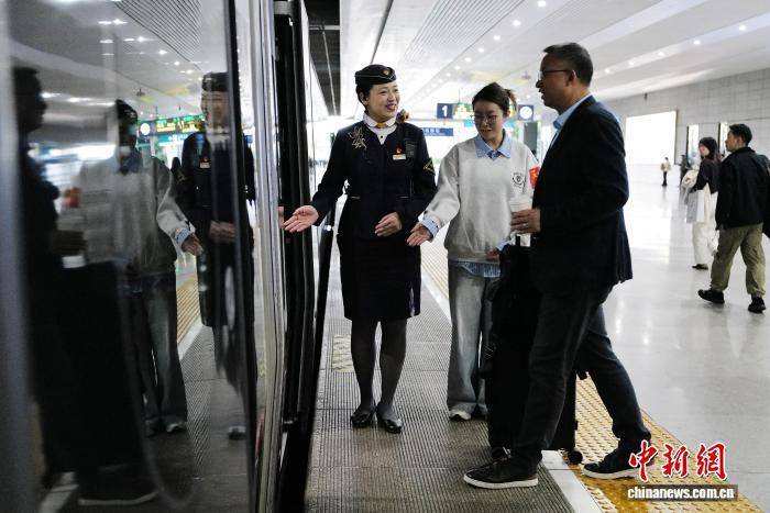 票价打折 长三角铁路推出多项惠民服务举措