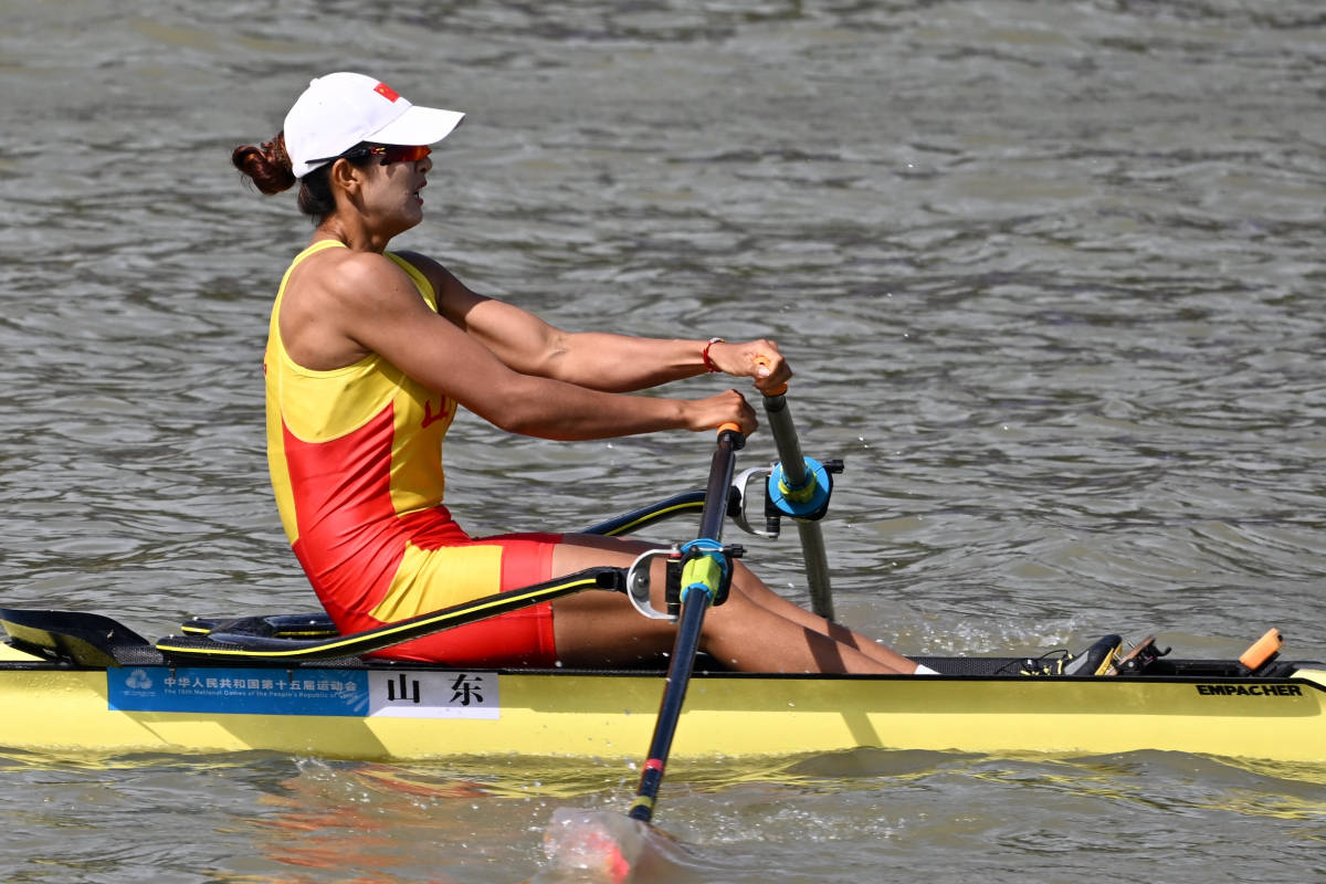 图集|十五运赛艇女子单人双桨决赛，鲁诗雨获银牌