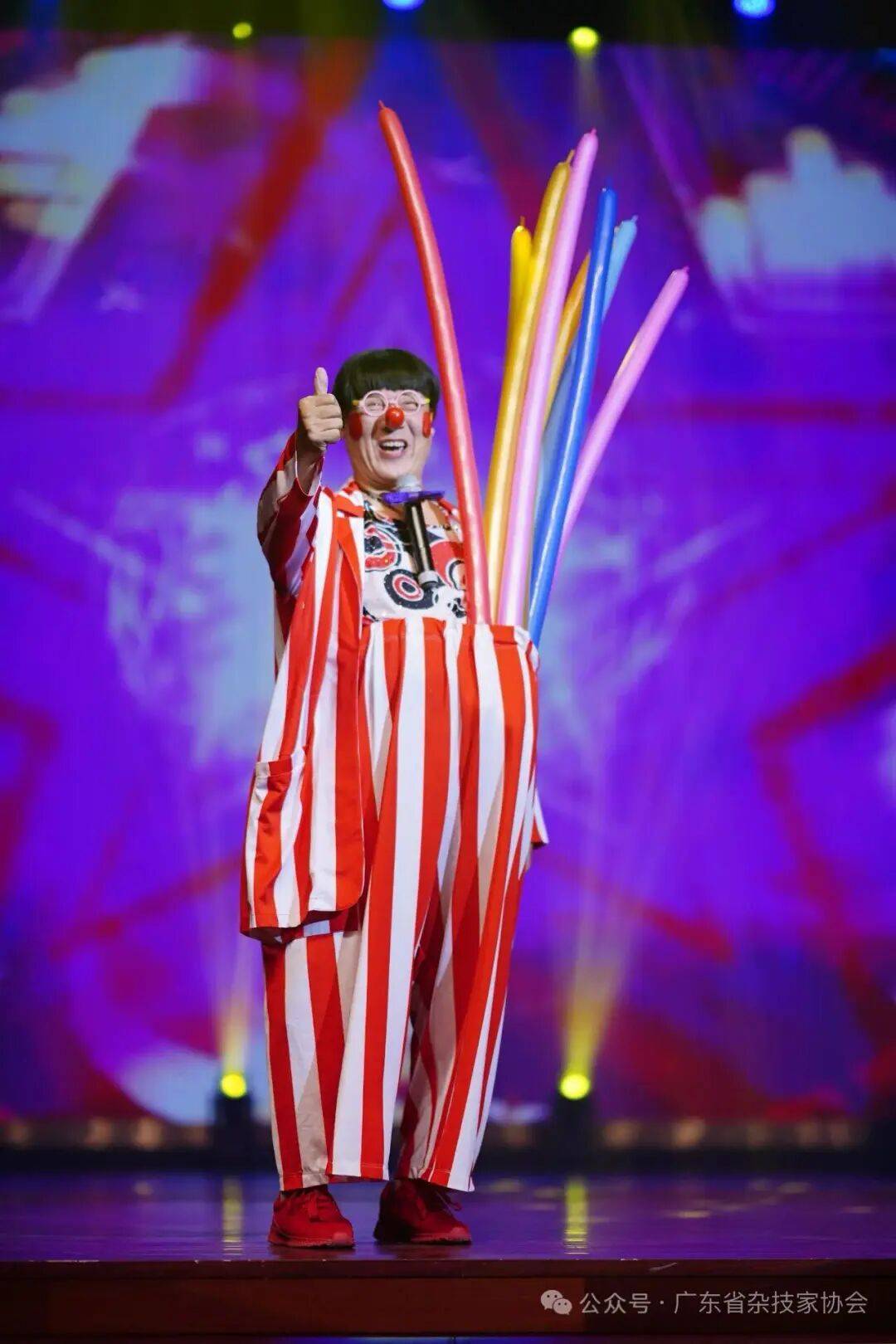 一级演员李春来表演时突然倒地,送医后不治身亡