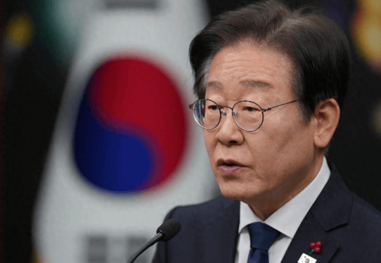 行动暂停!中方怒火快压不住,李在明下定决心,第一个向日本发难,高市早苗这回玩过火了