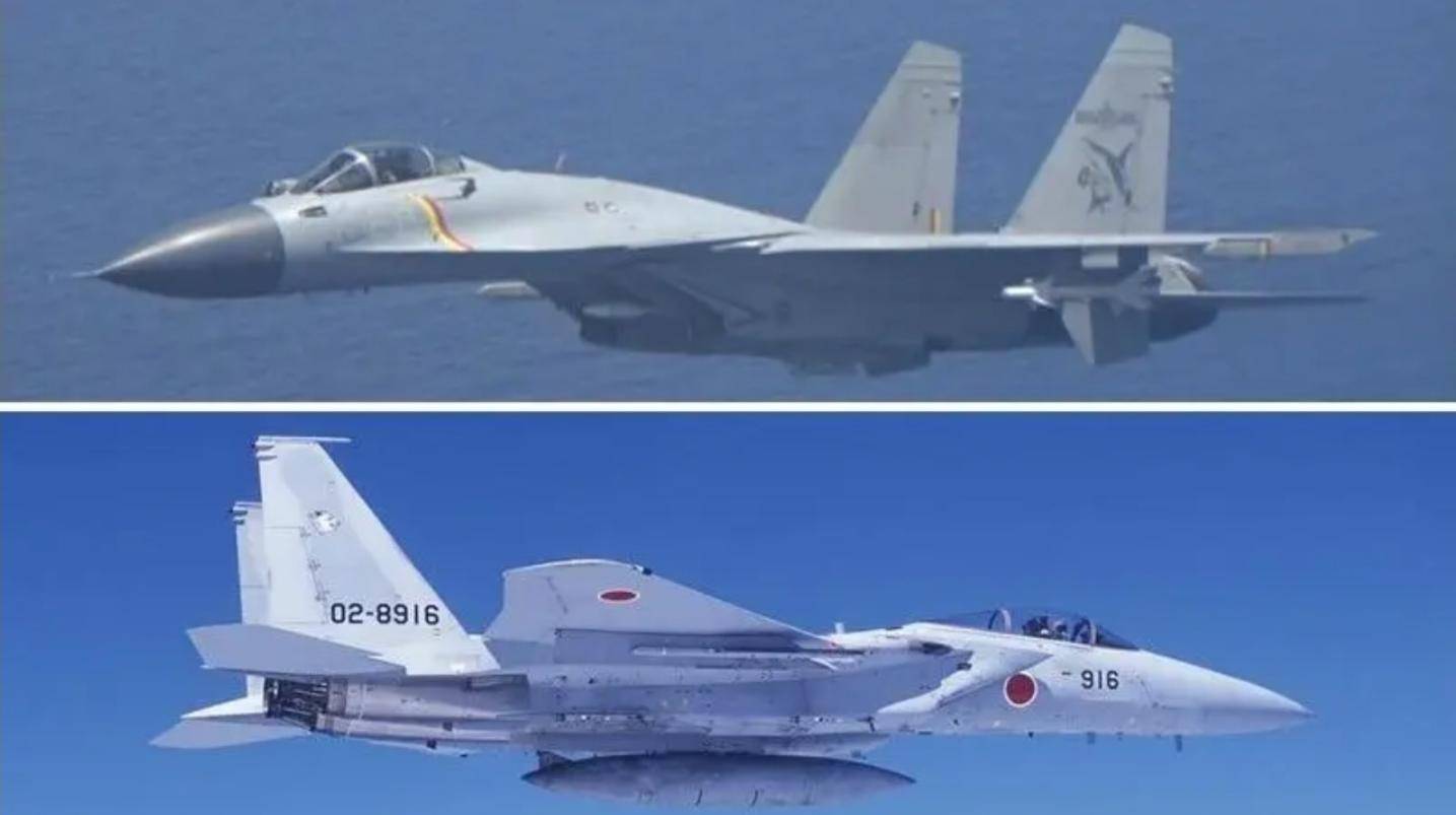 突发！2架日本F-15J逼近辽宁舰，歼-15T起飞拦截，硬碰硬分出胜负
