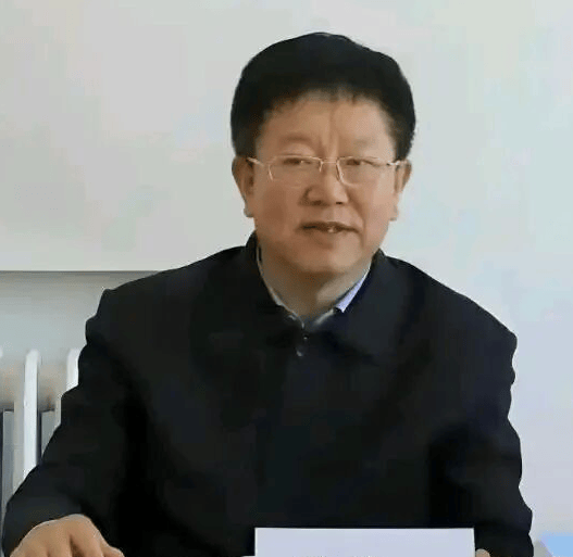 陈伟全被查，庞建军、冯培一被开除党籍