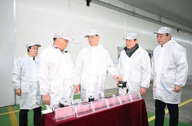 辽宁省委书记主动加企业家微信，“有啥事直接找我”