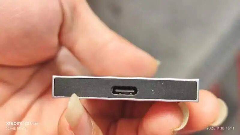 小米硬盘买到手用了几小时，旅行博主45G拍摄素材丢失，客服：“最权威”技术人员均不支持，数据恢复不了