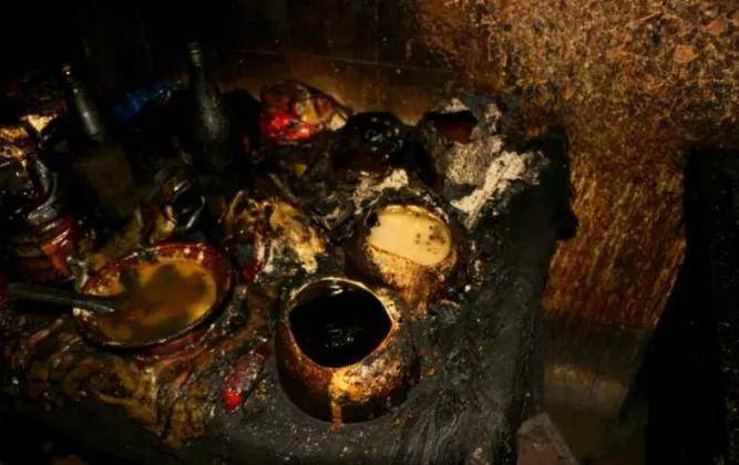央视：福建舰航母唯一能用明火的地方居然是“拔火罐”？太离谱了吧？