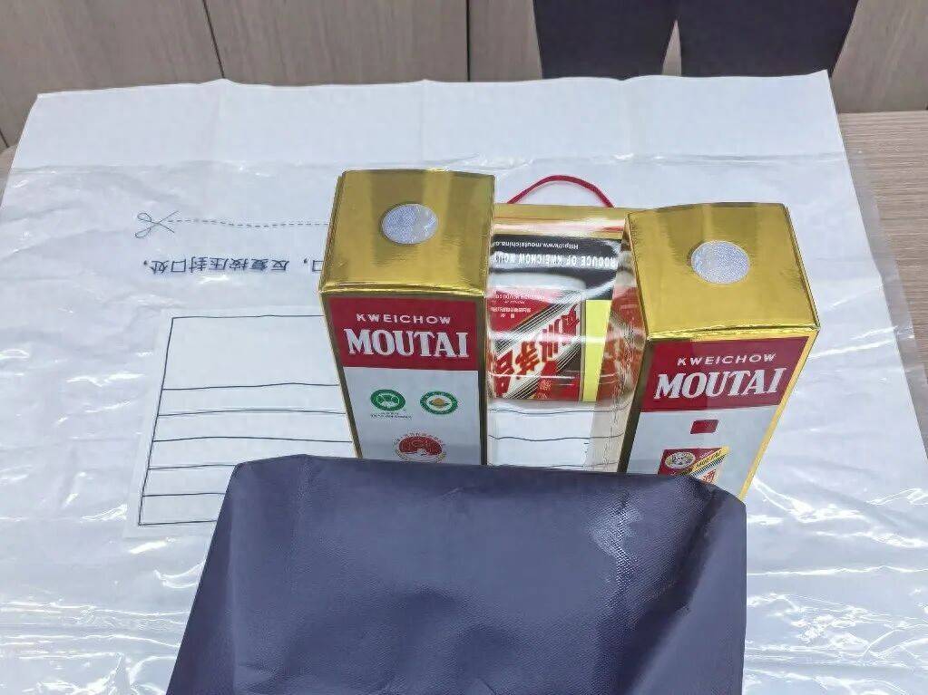 浙江女子偷走超市3瓶飞天茅台后，警方：她的反侦查意识远超常人